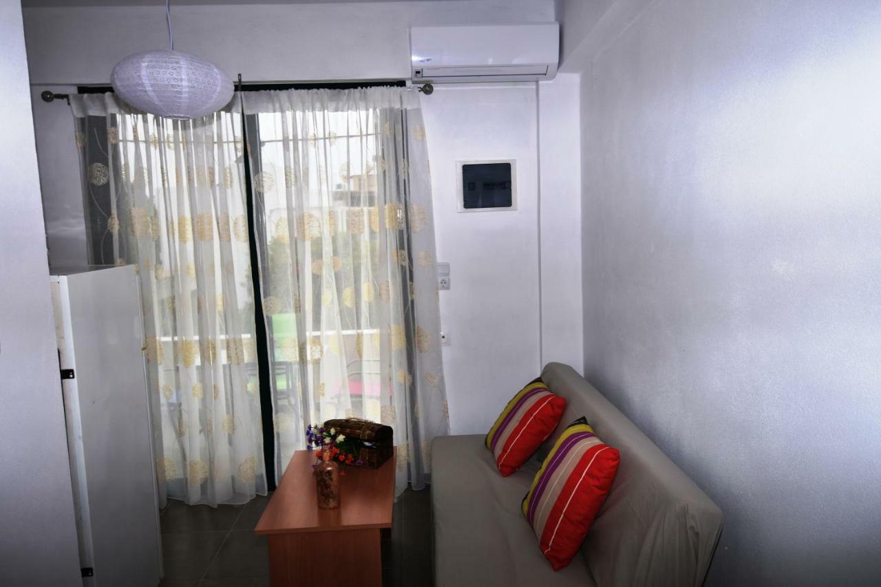 Sunflower Apartments Kalamaki  Bagian luar foto