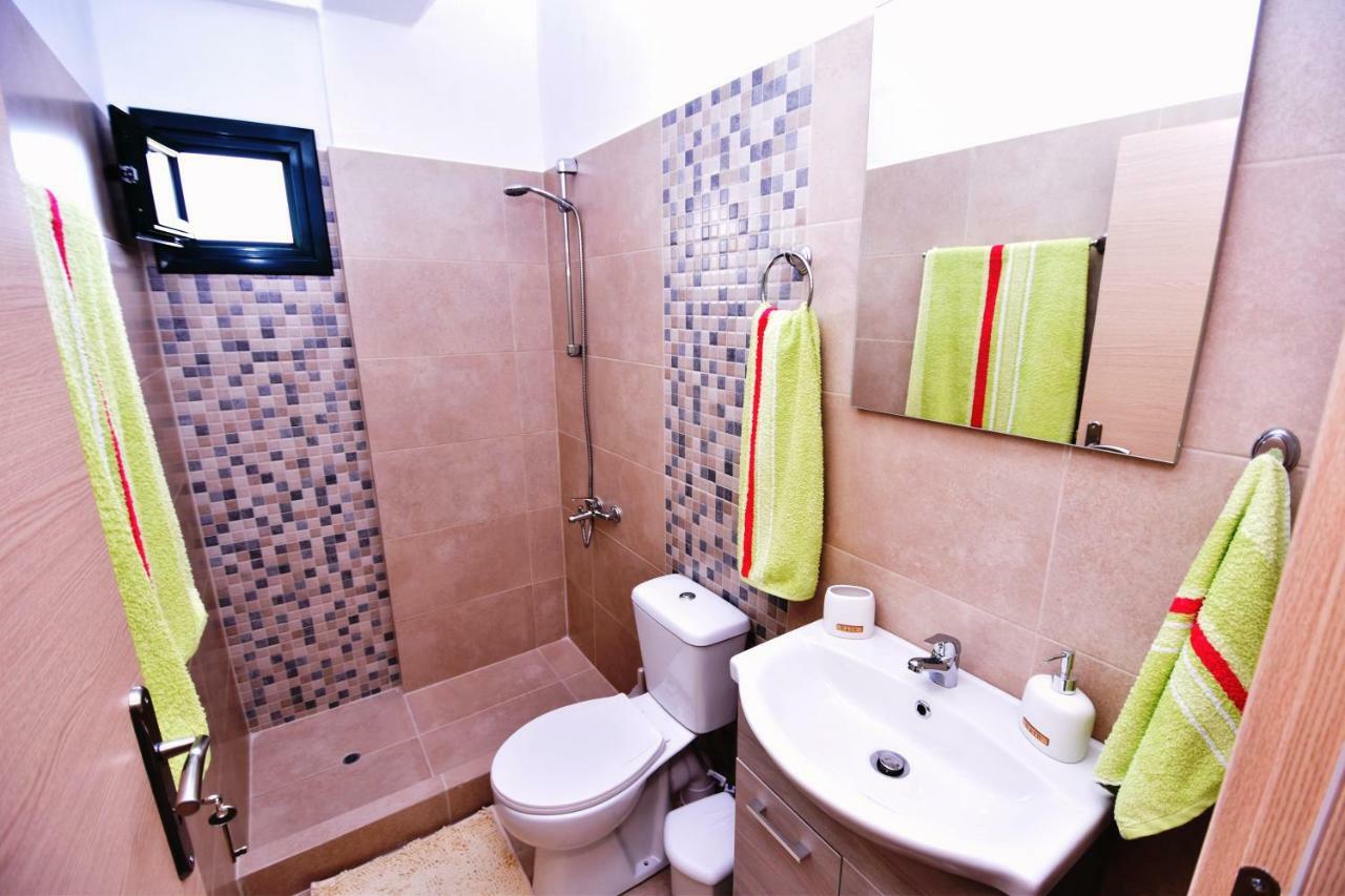Sunflower Apartments Kalamaki  Bagian luar foto