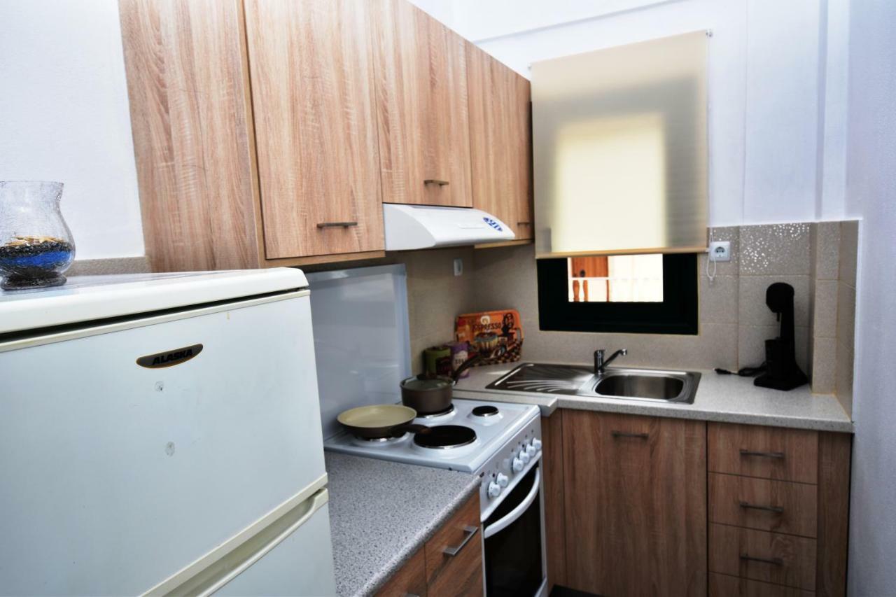 Sunflower Apartments Kalamaki  Bagian luar foto