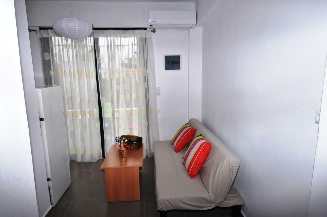 Sunflower Apartments Kalamaki  Bagian luar foto
