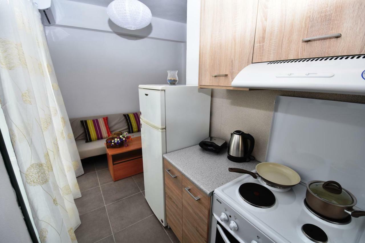 Sunflower Apartments Kalamaki  Bagian luar foto