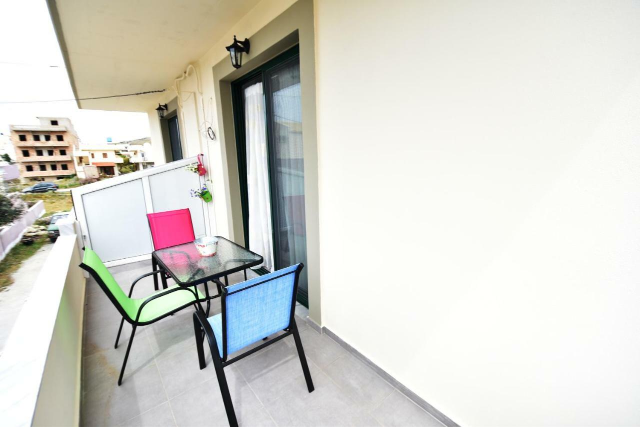 Sunflower Apartments Kalamaki  Bagian luar foto