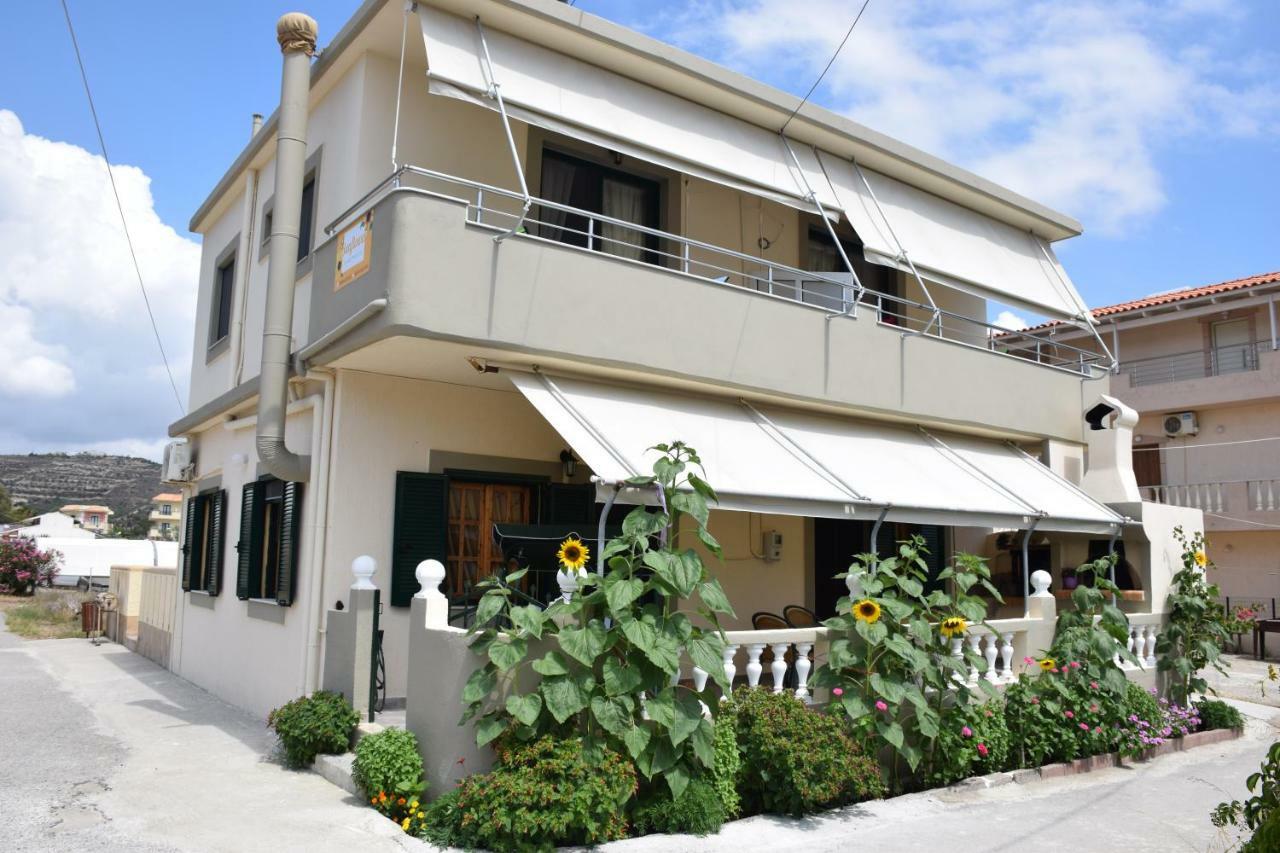 Sunflower Apartments Kalamaki  Bagian luar foto